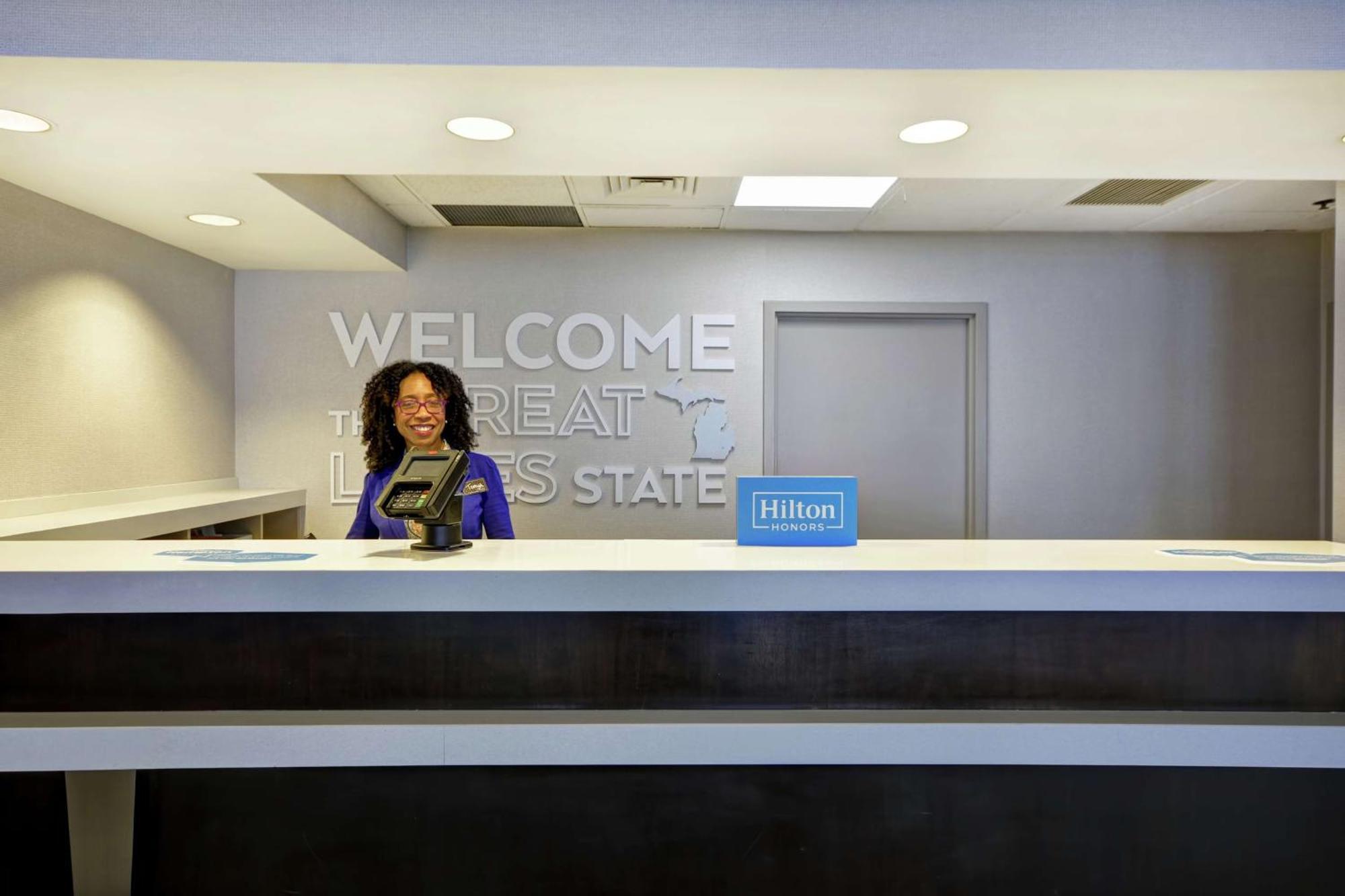 Hampton Inn Detroit Madison Heights South Troy Buitenkant foto