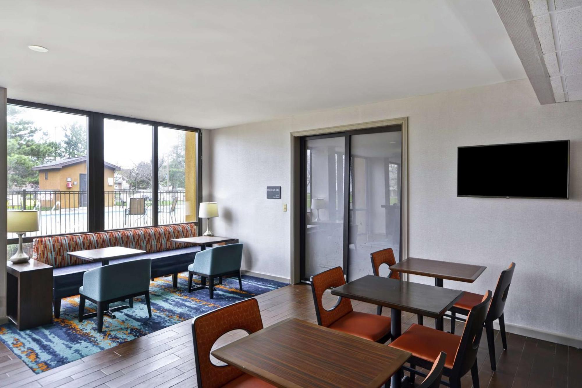Hampton Inn Detroit Madison Heights South Troy Buitenkant foto