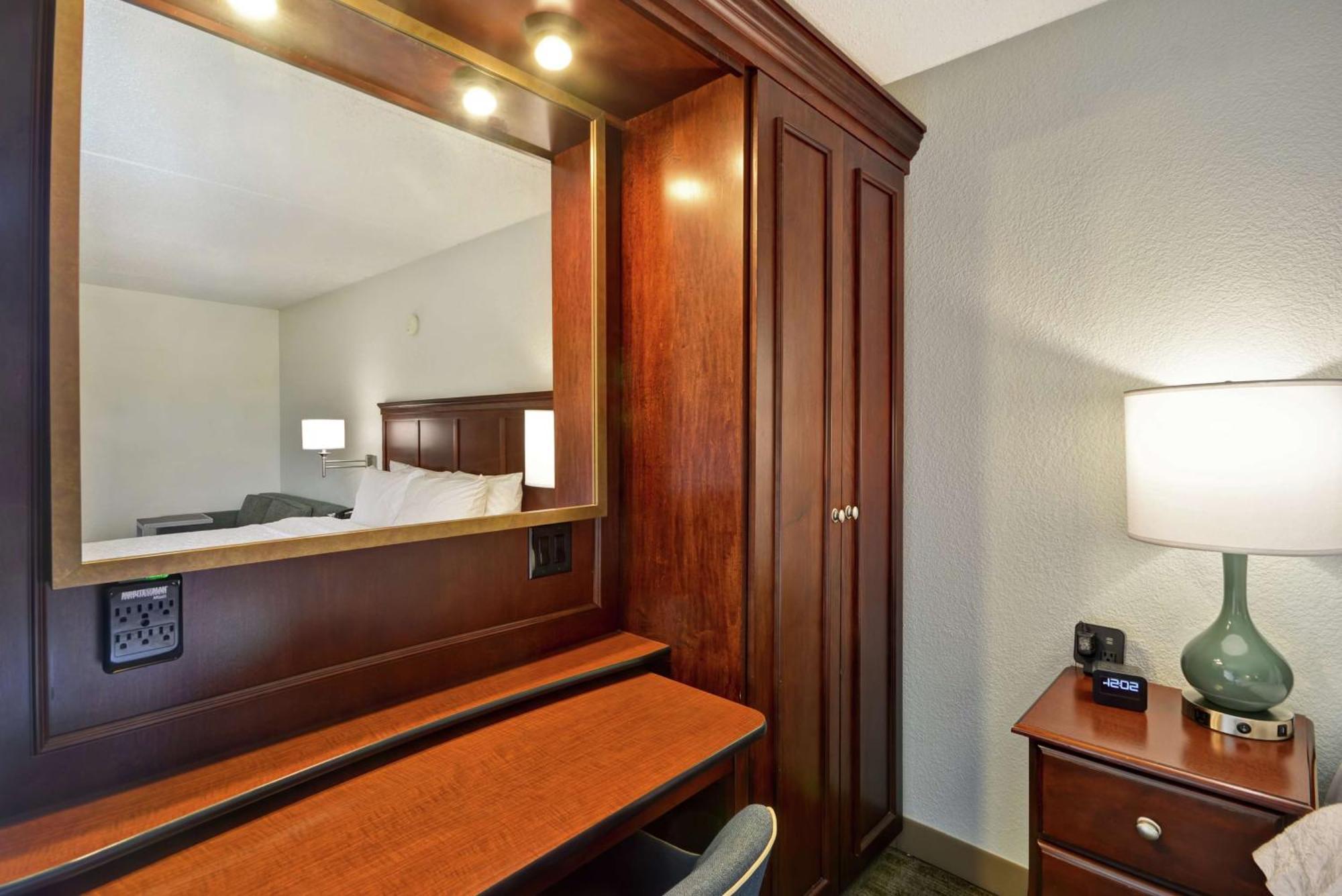Hampton Inn Detroit Madison Heights South Troy Buitenkant foto
