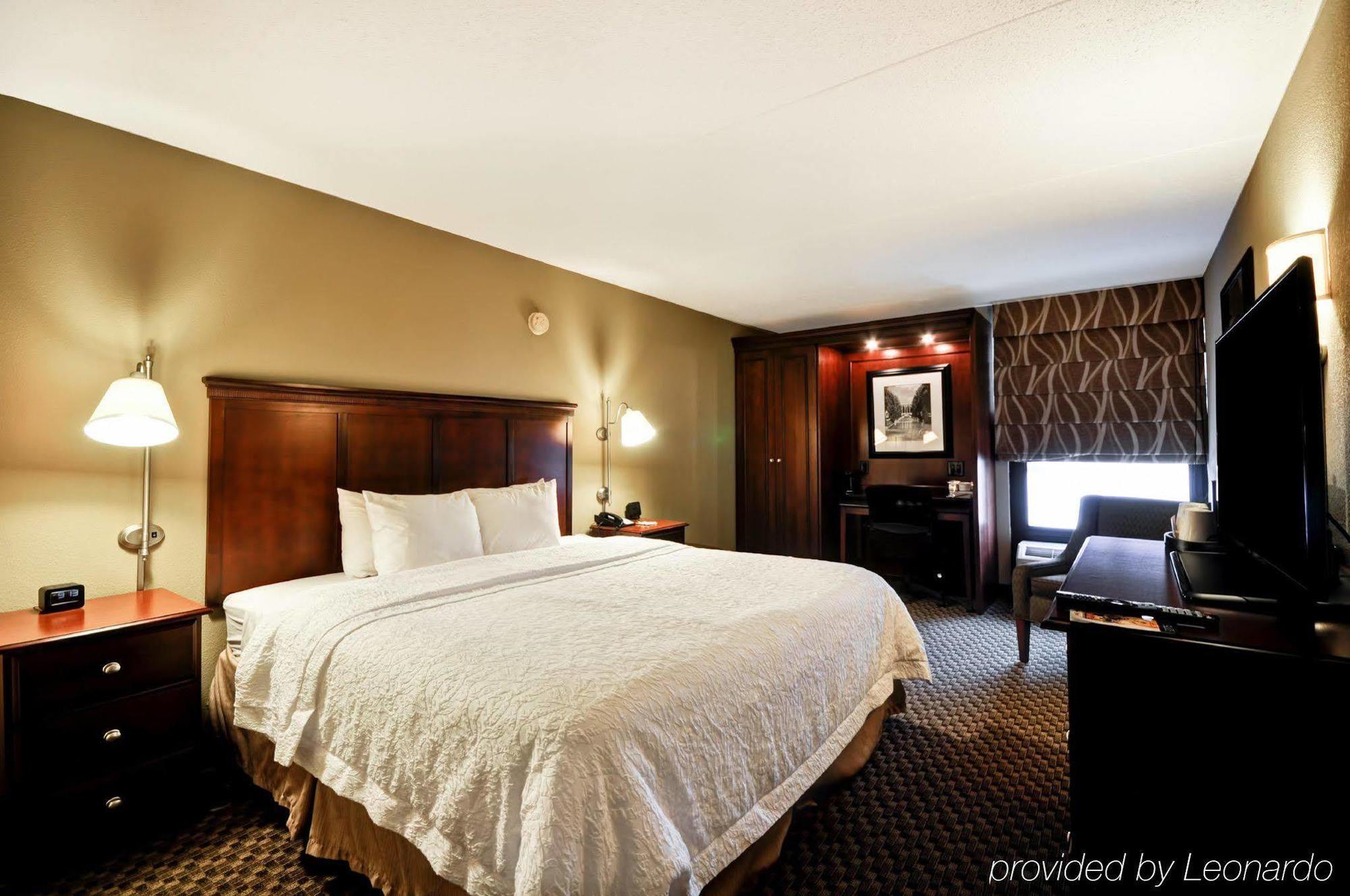 Hampton Inn Detroit Madison Heights South Troy Buitenkant foto