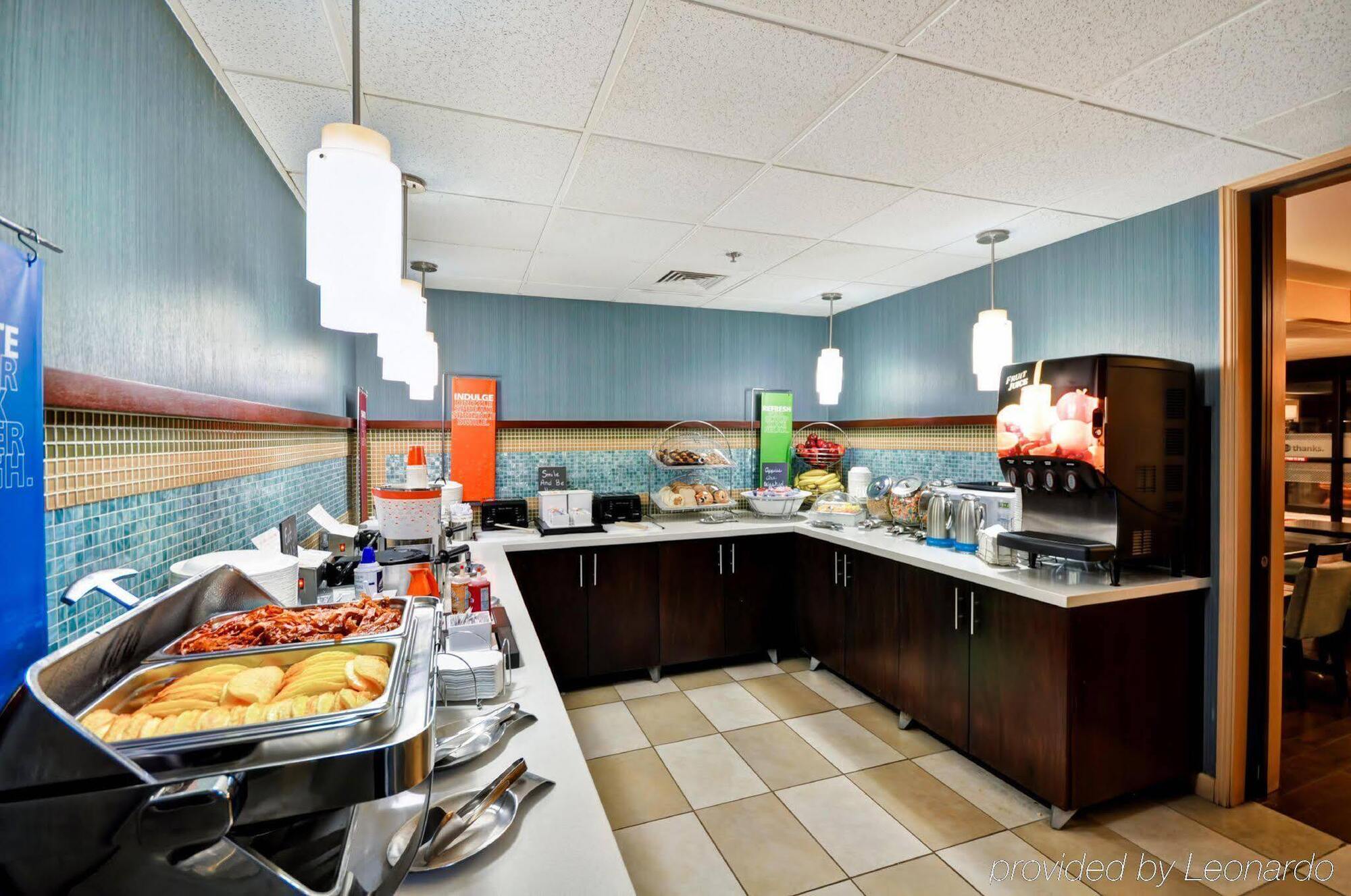 Hampton Inn Detroit Madison Heights South Troy Buitenkant foto